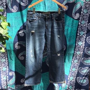 Old Navy Distressed Boyfriend Jean